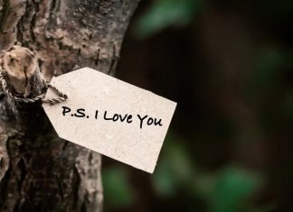 PE SCURT: Te iubesc…