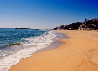 La mare…depărtare