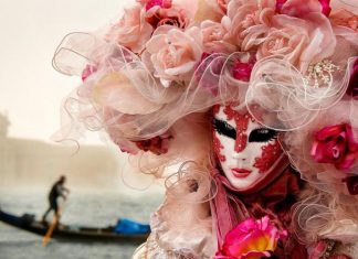 Perfectă în imperfecțiune