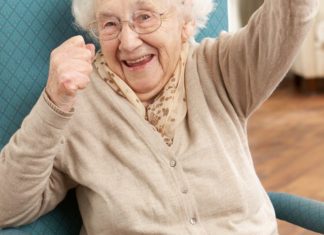 „Mi-au mărit pensia cu 400 de lei, normal că ţin tot cu PSD!”