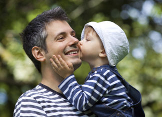 Un tătic cu… un copil