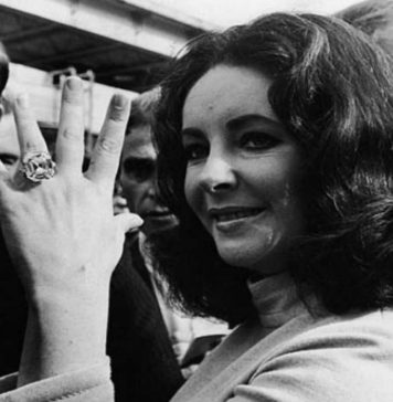 Diamonds are a girl’s best friend sau cum a fost promovat diamantul