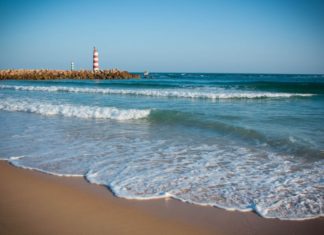 Eu, marea și aerul. De ce recomand nudismul :)