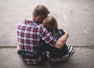 O relație nu moare singură, noi o ajutăm și o și îngropăm! Tu ce faci pentru iubirea ta?