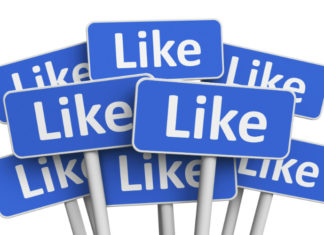 Zuckerberg, te rog să împarți Facebook în mai multe clase!