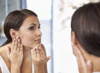 Principalele semne de îmbătrânire la femei și cum le poți combate