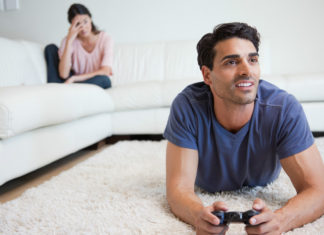 Bărbații nu mai știu să fie bărbați! Vârsta nu face diferență!