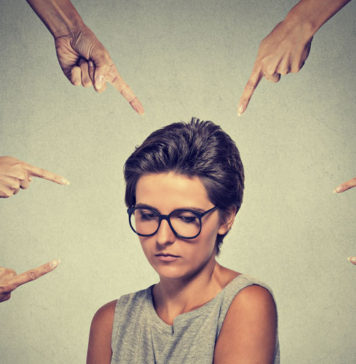 Ce spun ceilalți despre tine? Contează sau nu?