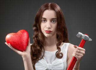 Când te iubește, o face cu toată ființa, dar și când te dă dracului, te dă din tot sufletul!