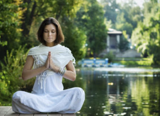 Despre yoga și meditație. Semnificațiile cuvântului namaste