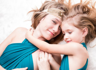 Ce înseamnă să fii mamă?