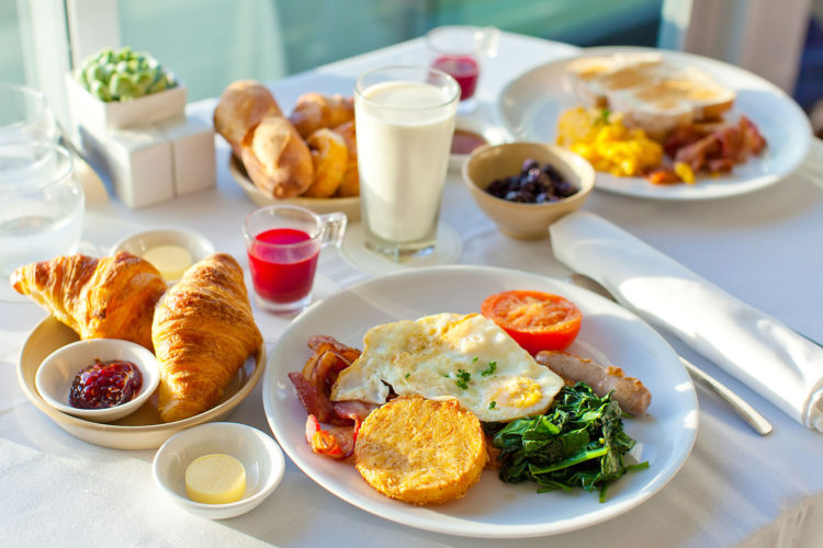 Da, micul dejun este cea mai importantă masă din zi!
