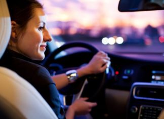 Dacă ești șoferiță nu înseamnă că ești un pericol în trafic. Din contră!