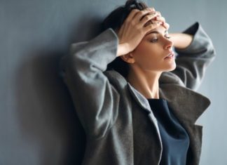 Fricile din copilărie distrug prezentul. La ce te ajută psihologul