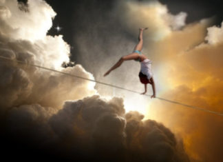 Ia o foaie şi un pix şi fă exerciţiul propriei tale evoluţii!