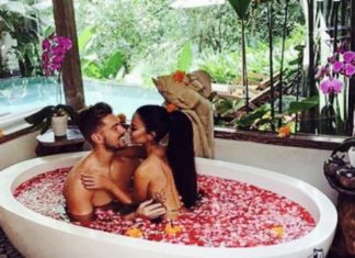 Prima luniță, primul căcuț, primul futuț