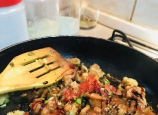 “Desfrâu” culinar: Mâncare chinezească cu soia și ciuperci