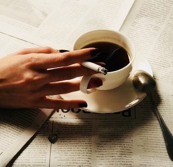 Dragă, ți-ai aprins o țigară, nu o “țigarE”!