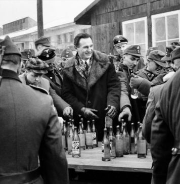 Top filme all time. Cele mai bune 10 pelicule Lista lui Schindler