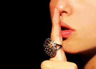 Căsnicia perfectă? Există. Doar dacă taci naibii din gură 😁.