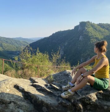 Pe meleaguri românești: Schitul Cetățuia Negru Vodă