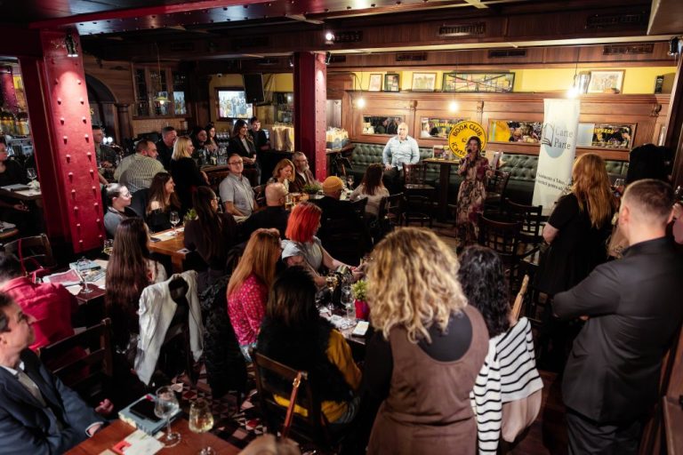 Books&Wine – o seară în care cuvintele au ținut loc de respirație